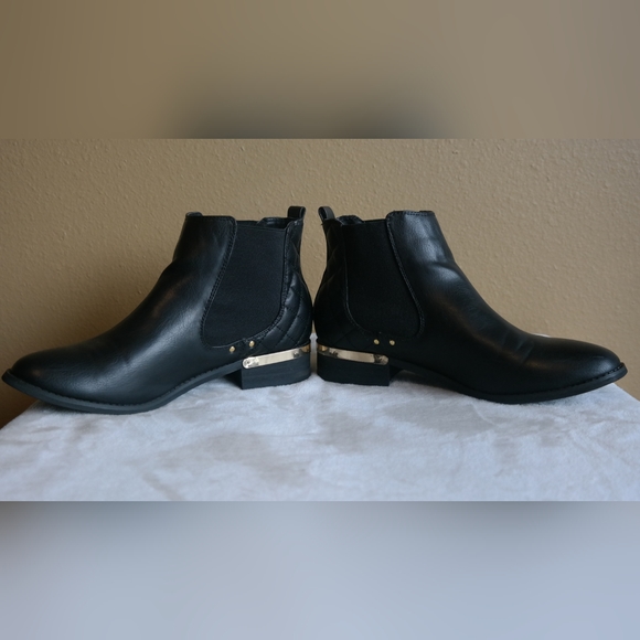G.C. Shoes Terra Bootie - Picture 2 of 3